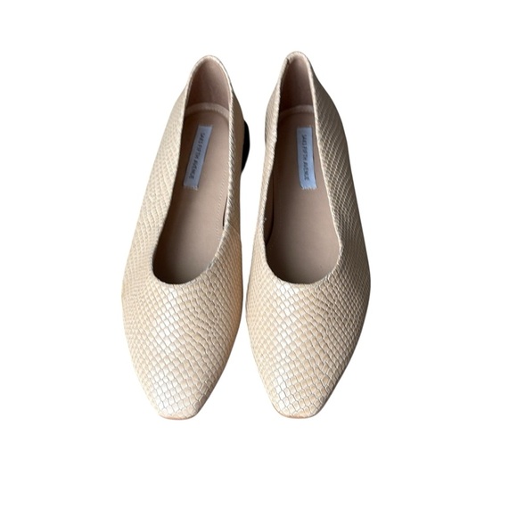 Saks Fifth Avenue Snakeskin Embossed Leather Flats Beige Shoes Size 8.5 - Picture 11 of 11